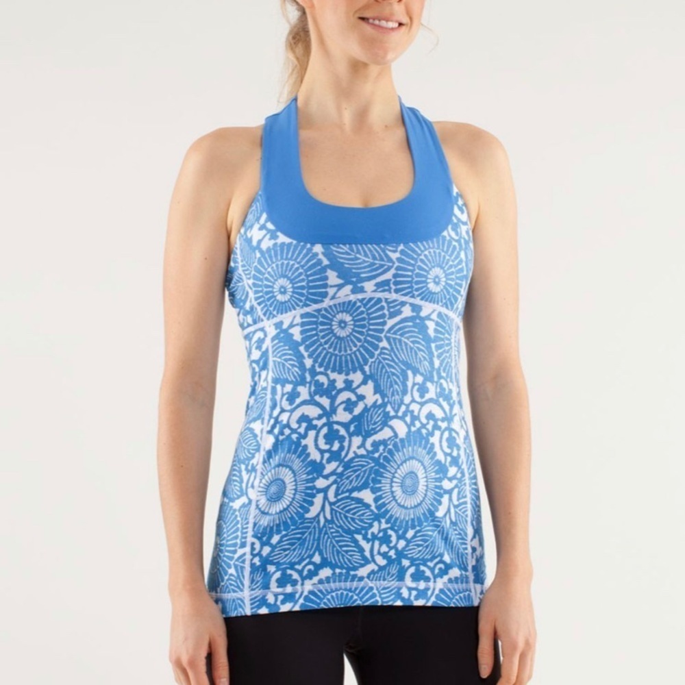 Lululemon scoop neck tank racerback beachy floral white blue size 6